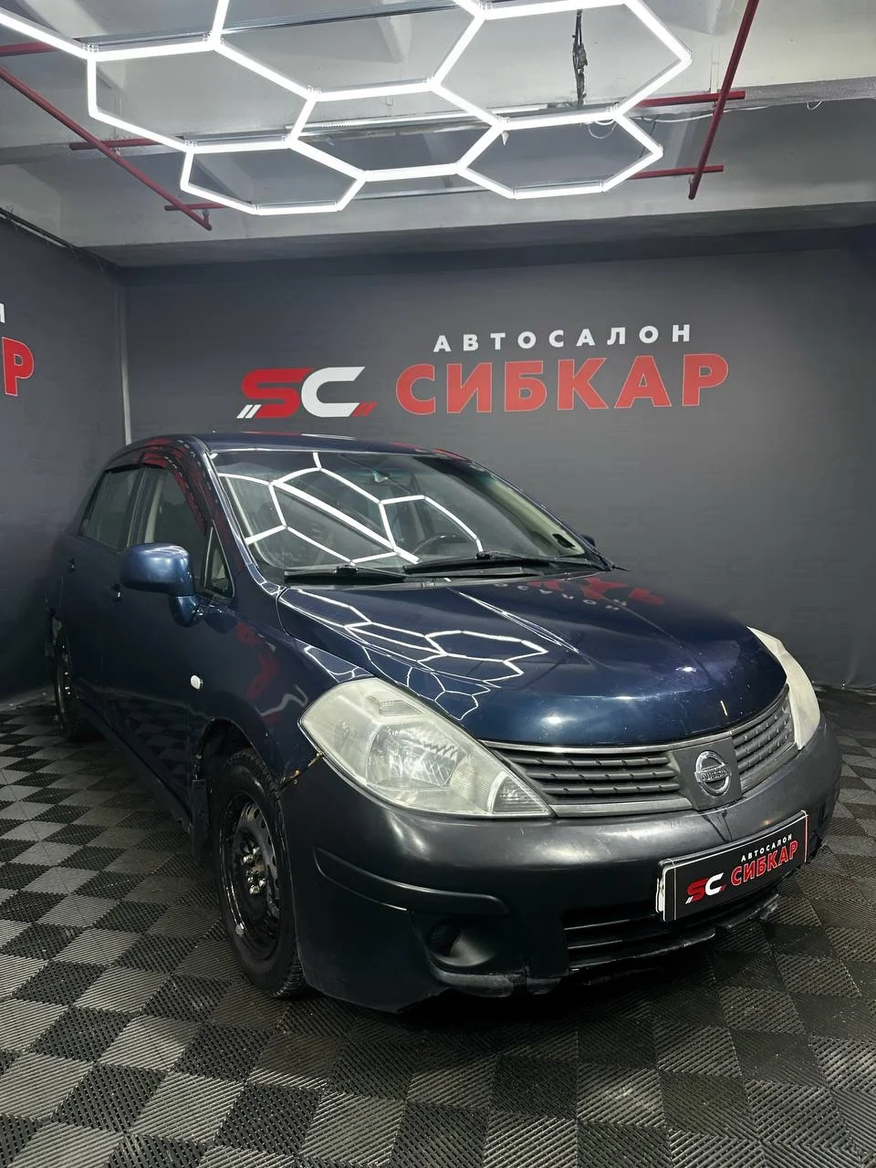 Nissan Tiida
