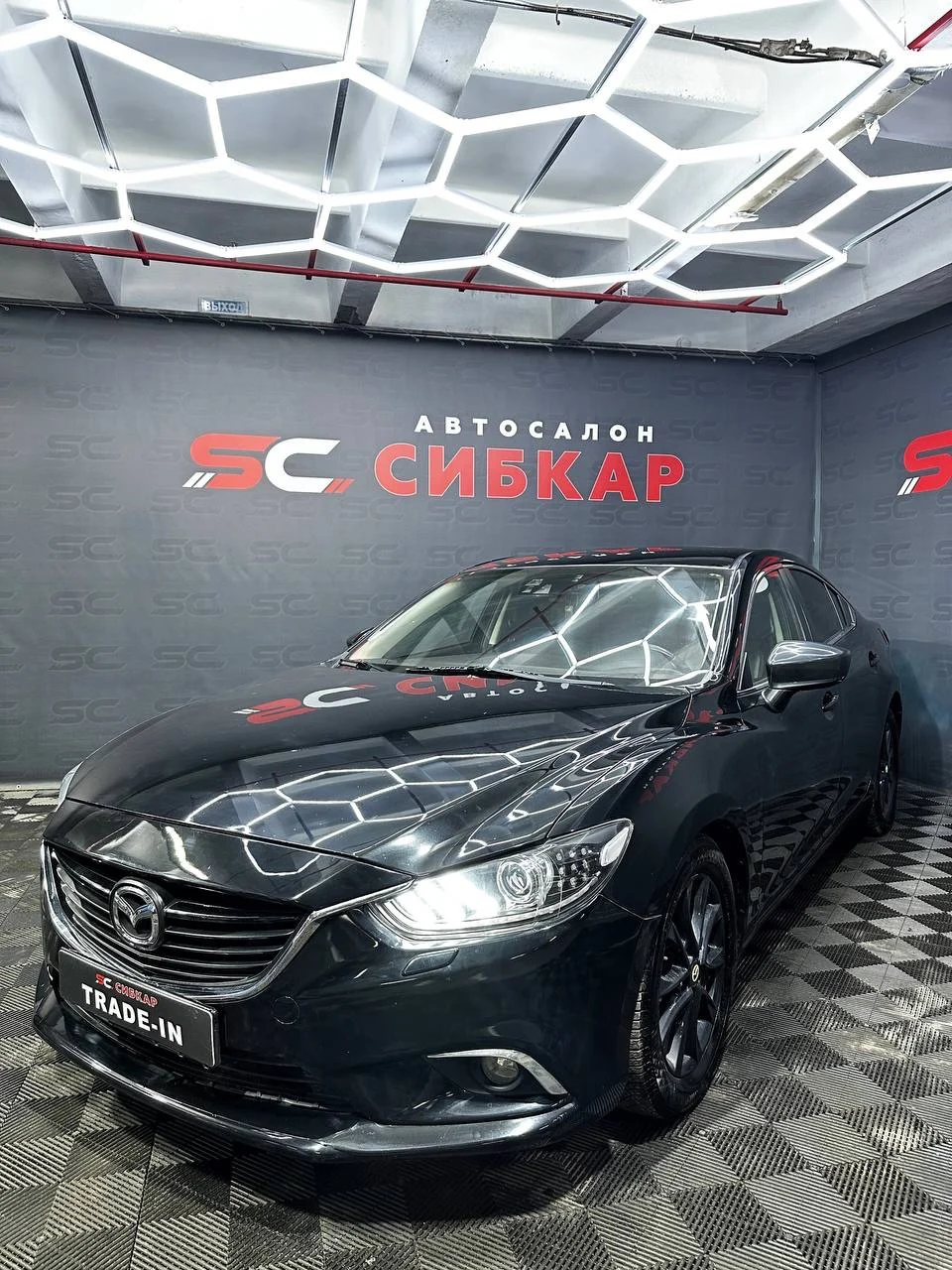 Mazda 6
