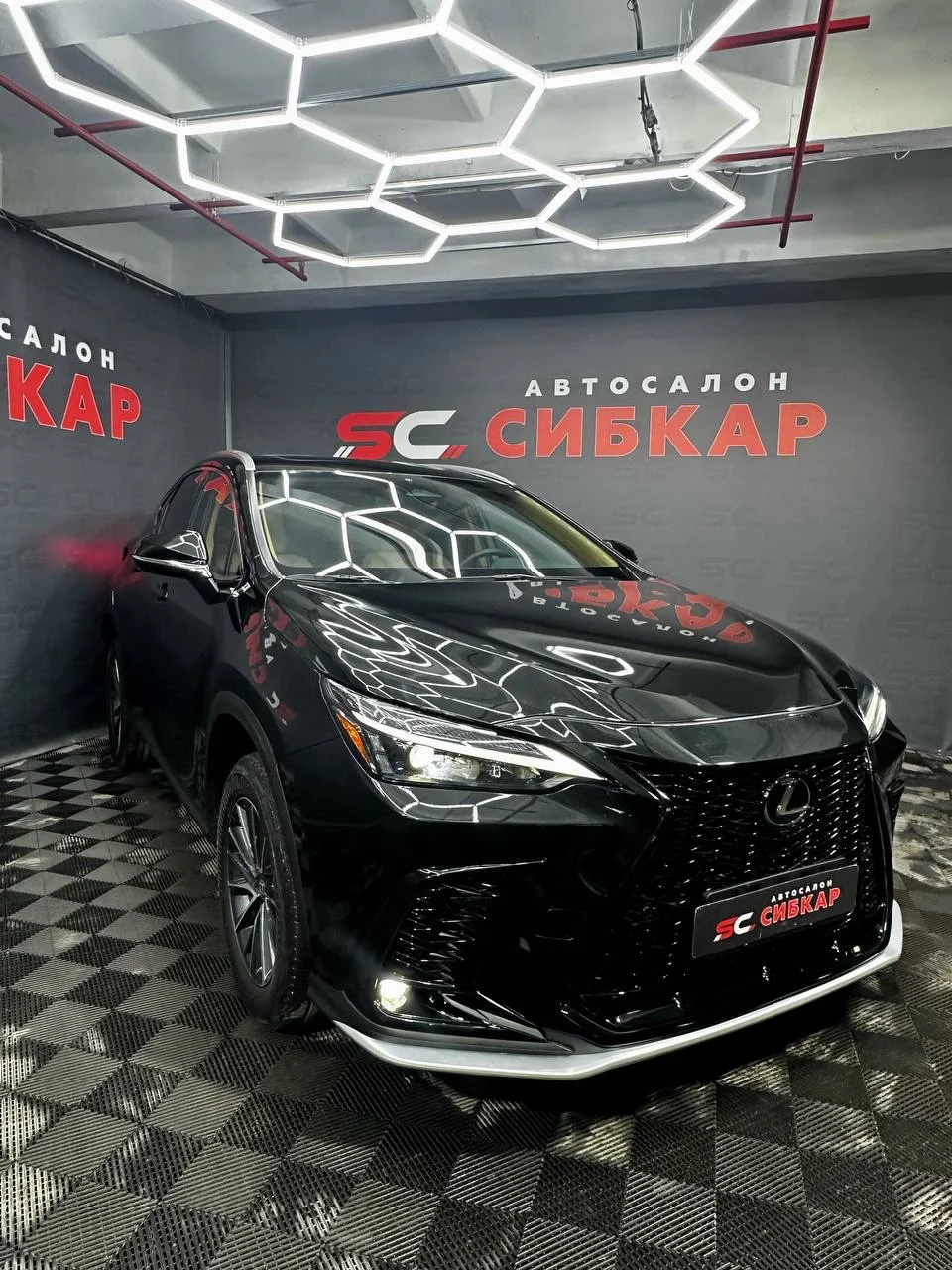 Lexus NX350